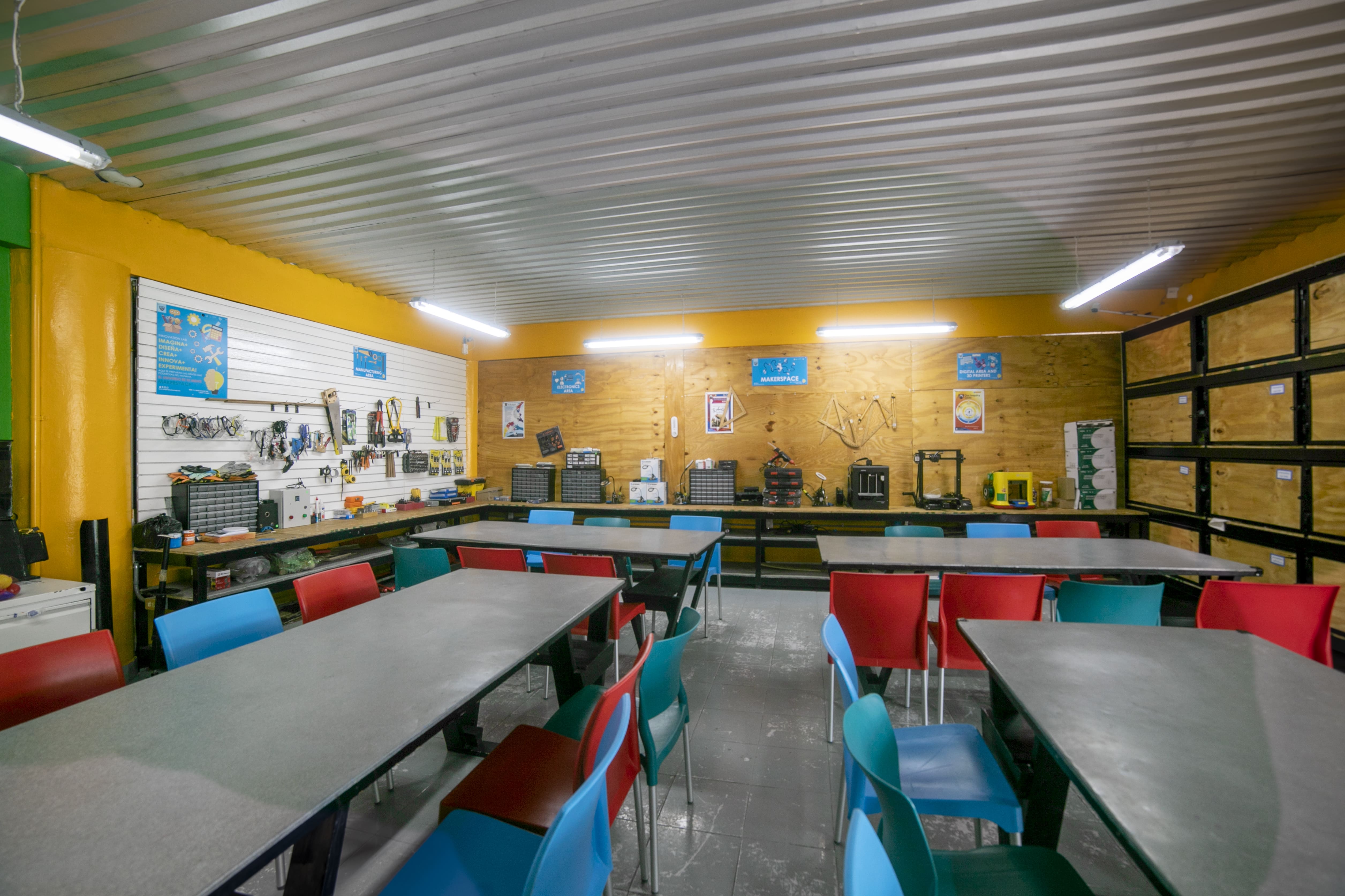 https://mail.americanschool.edu.mx/asfc/galerias/fotos-campus/6679a5e481c18.jpg