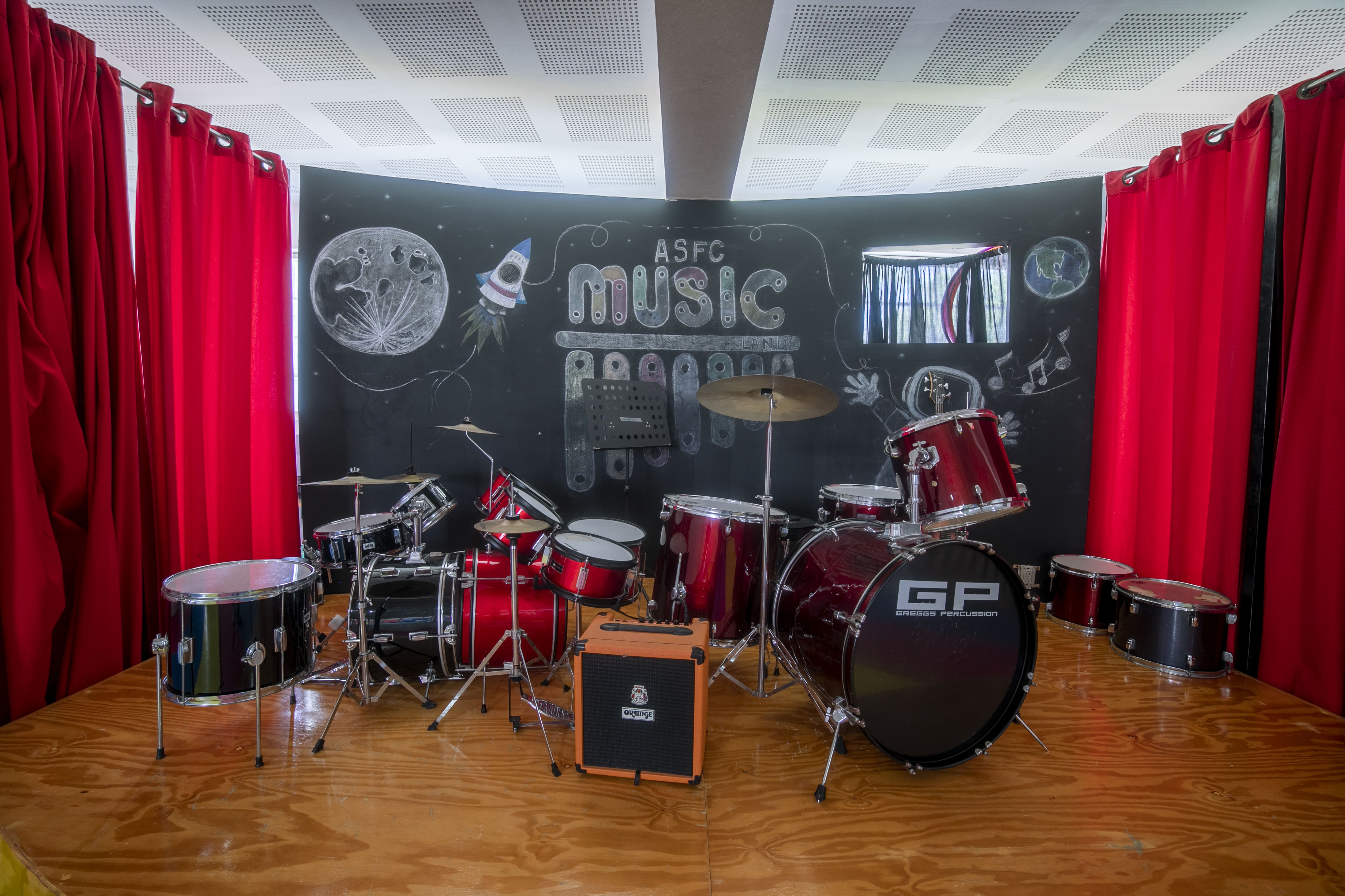 https://mail.americanschool.edu.mx/asfc/galerias/fotos-campus/6679a647a98e8.jpg