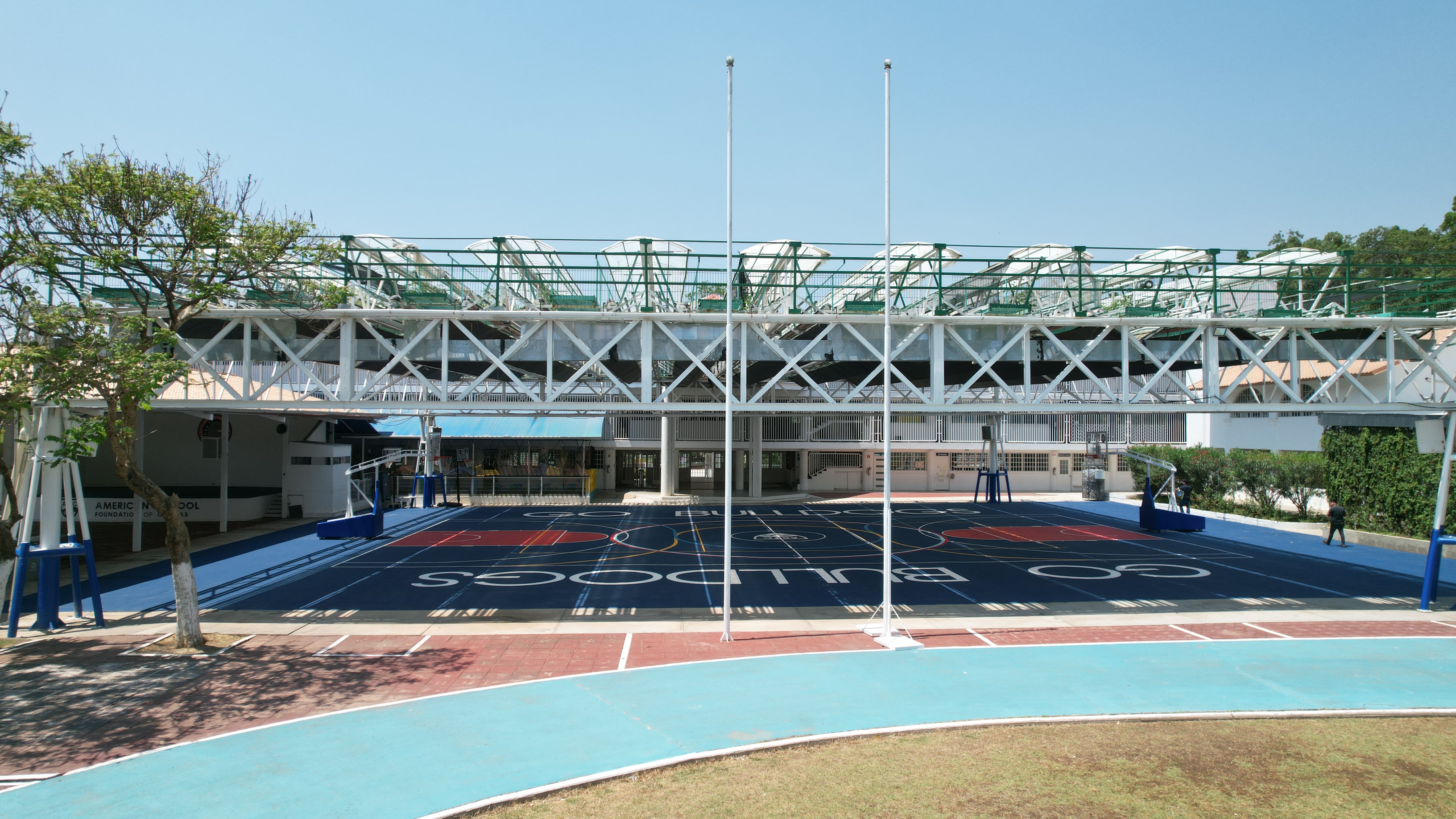 https://mail.americanschool.edu.mx/asfc/galerias/fotos-campus/6679a65f0266c.jpg